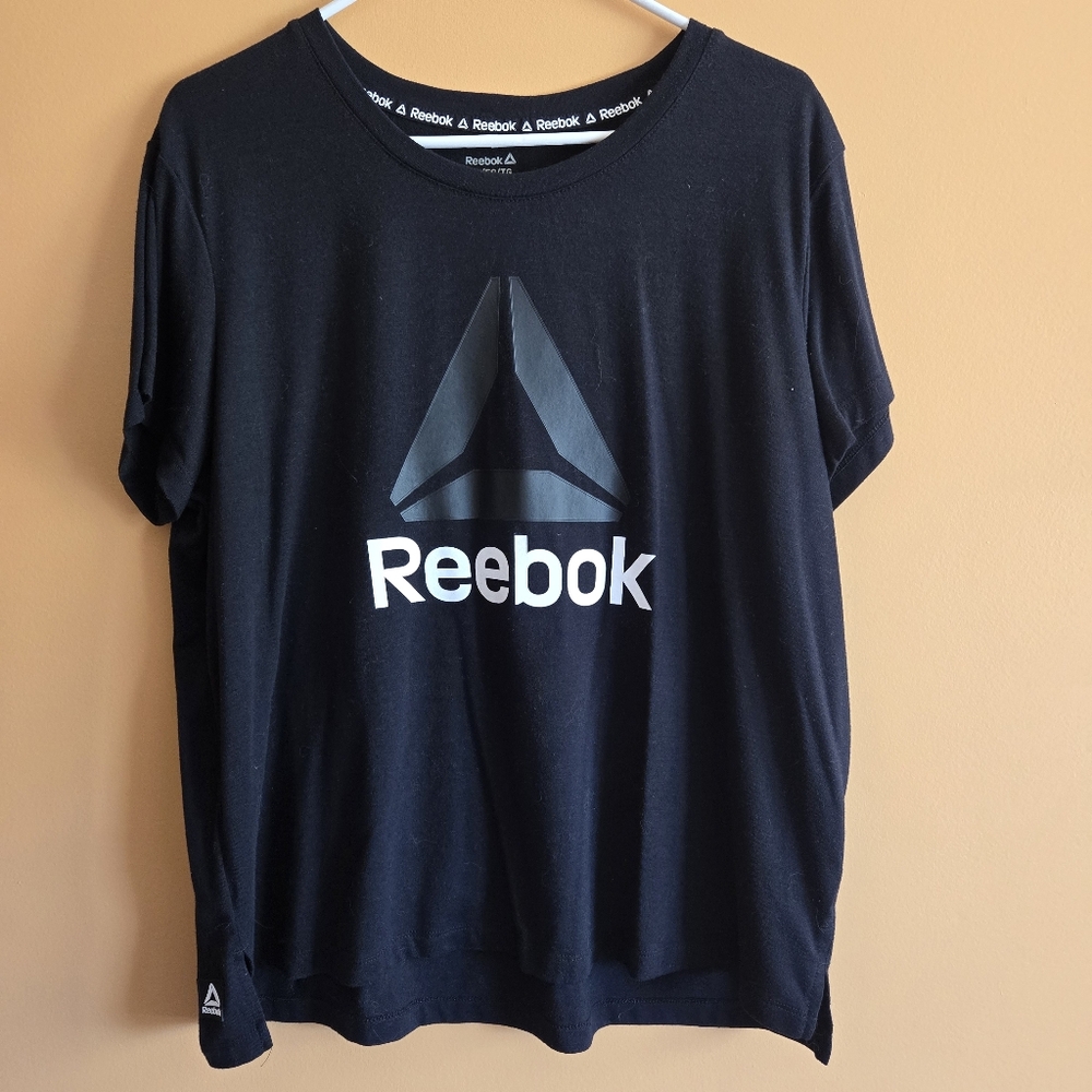 Reebok Classic Logo Tee